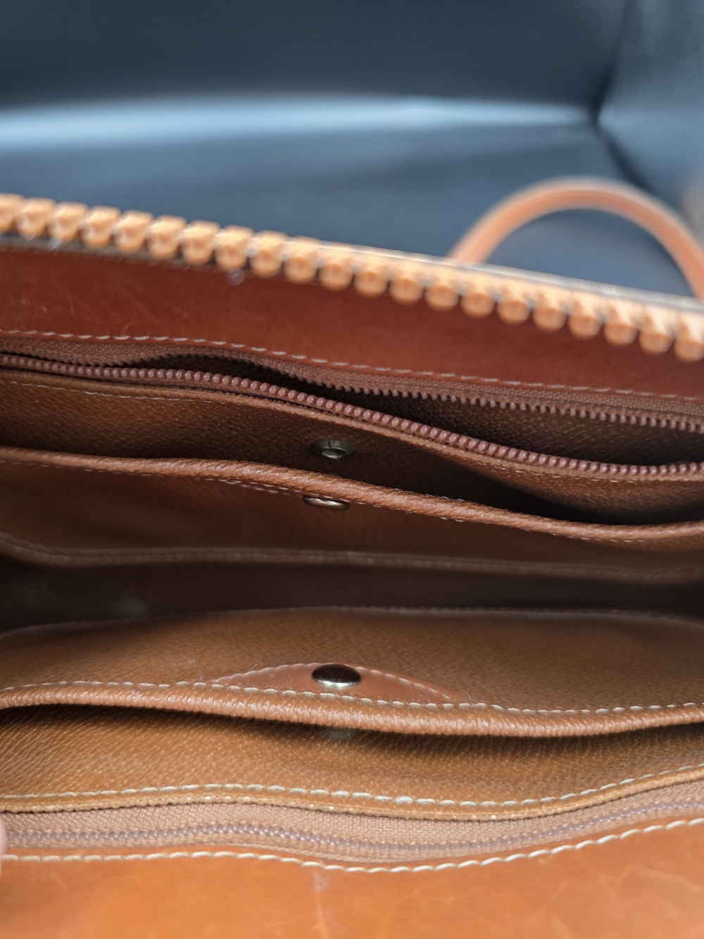 Dooney & Bourke Tan and Cream Pebbled Leather Crossbody Bag - Picture 9 of 12